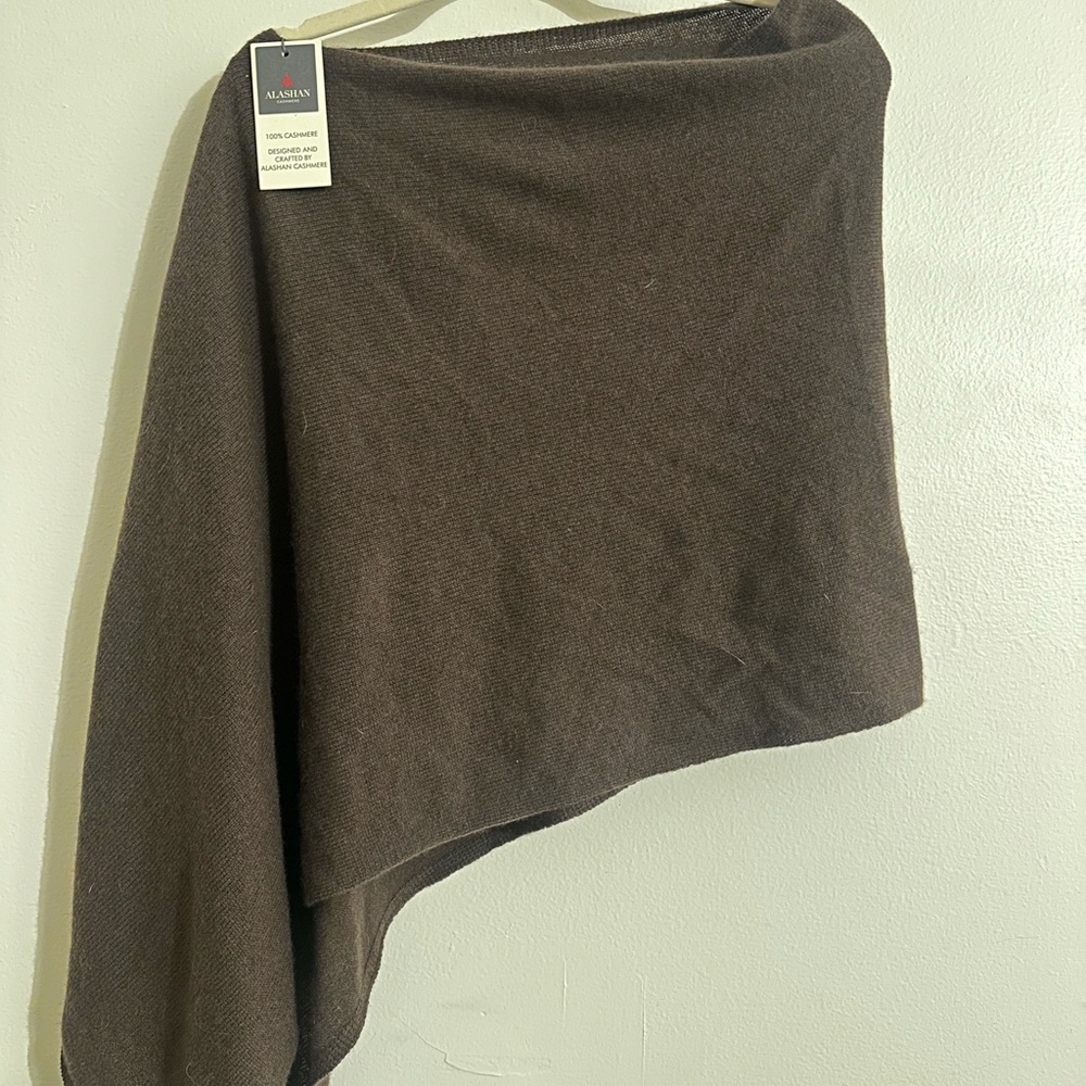 ALASHAN Cashmere dress topper